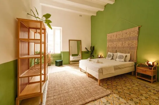 Senglea Jungle Palazzo