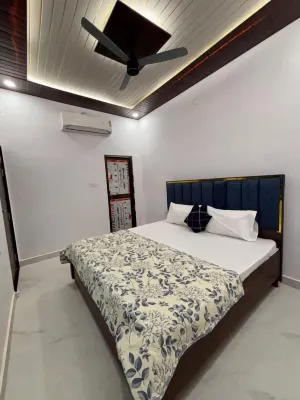 Suryavanshi Guest House - Hot Tub