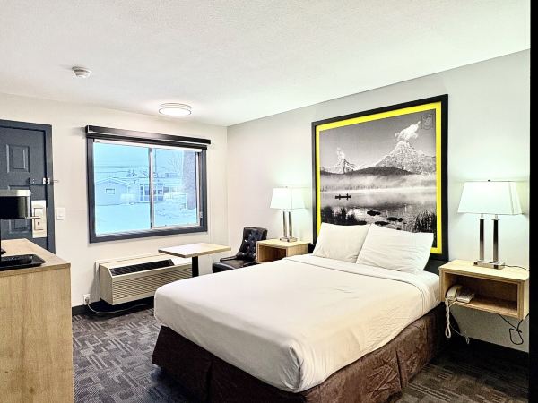 Super 8 by Wyndham Clearwater BC