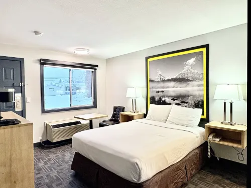 Super 8 by Wyndham Clearwater BC - Wi-Fi