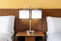 Franklin Inn & Suites by IHG