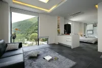 Yeongwol Boutique Pool Villa Frame House