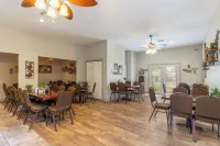 Candlewyck Cove Resort