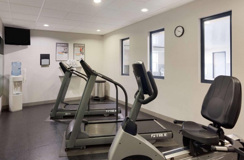Country Inn & Suites by Radisson, Harrisonburg, VA photo 3