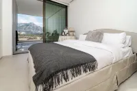 RLQ - Modern 2 Bed Apt With Rooftop Plunge Pool - balcony