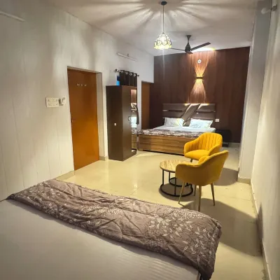 Devashish Homestay Các khách sạn gần Chùa Tây Tạng