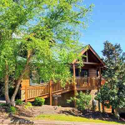 Soaring Eagle 4 Bedroom Cabin Hotel Exterior