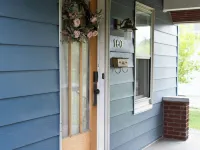 Cozy Cottage on Main. Halfway between the Ark and Creation Museum! Hotels in Walton