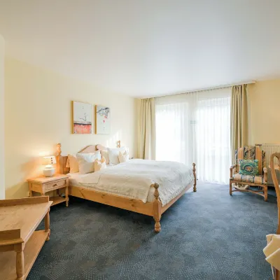 Hotel Lessing Hotel berhampiran Dataran Burg