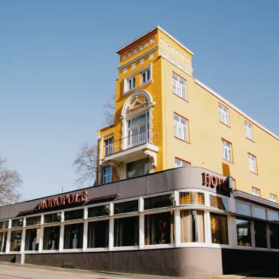 Grand Hotel Monopole Hotels near Thermae 2000