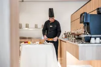 Ayas Hotel - Desayuno