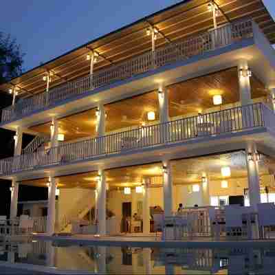 Sunset House Gili Meno Hotel Exterior