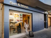 Sun & Moon Apart Hotel Hotel berhampiran Barcelona Intl. Airport