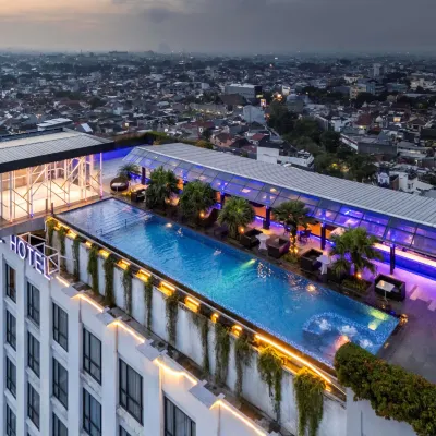 Mercure Bandung City Centre Hotels near Bank Mandiri