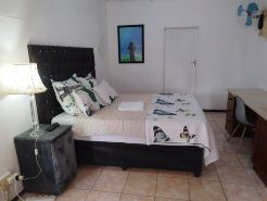 J&J Paradise Guesthouse