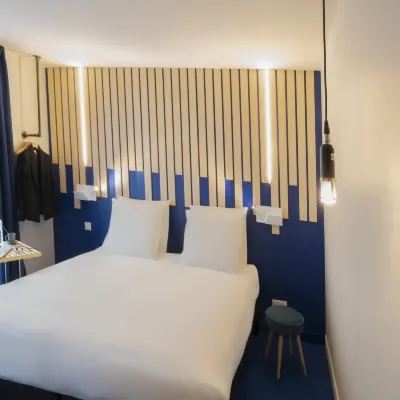 Ibis Styles Paris Opéra Lafayette Hotels near Folies Bergère