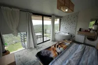 Laylandi Belle Alali Batroun With Tub - 3-Star