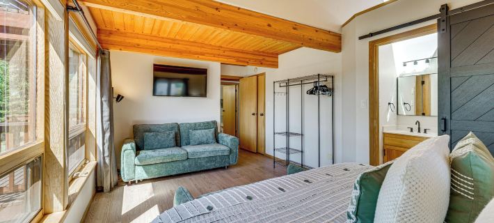 Spacious Angel Fire Retreat 3 Mi to Ski Resort Ξενοδοχεία στην πόλη Angel Fire