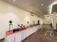 Hotel Madhuban - breakfast