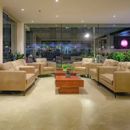 Alora Grand Hotel