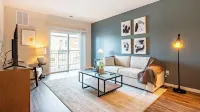 Landing Amazing 1bd, Gym, Courtyard - Apartments