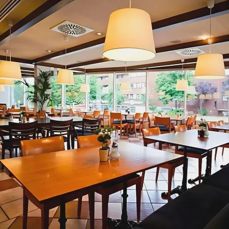 Egon Hotel Hamburg City Отели рядом с достопримечательностью «Театр "Алле"»