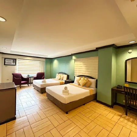 Tagaytay Country Hotel