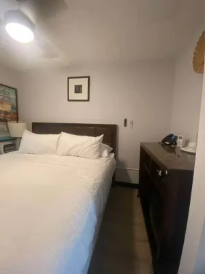 Howard Johnson by Wyndham Hillsboro TX - 2-Star