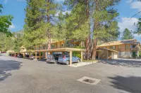Quiet Condo Next to Enchantment, Adventure Parks - Lejligheder