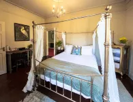 James' Place at Brynawel - 4-Star