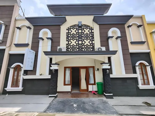 Adiputra Guesthouse 2 - Pensionat