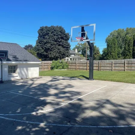 Spacious 5-bedroom Allouez Home - 6 min drive to Lambeau
