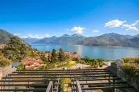 Penthouse-LakeView-AC-Private Garden - 4-Star