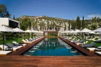 Caja by Maxx Royal - Luxury
