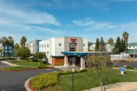 Hampton Inn & Suites by Hilton Sacramento-Airport-Natomas - 2-Star