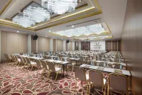 Aydinbey Queen's Palace & Spa - Ultra All Inclusive - parking