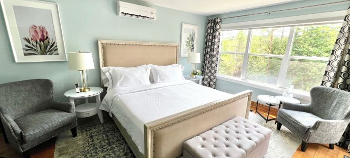 Craigleith Manor Bed & Breakfast Hotels in Collingwood