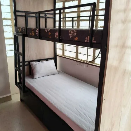 ZenNest Hostels