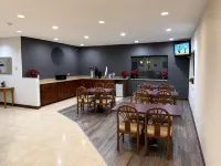 Days Inn by Wyndham Topeka - badewanne