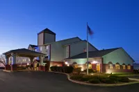 Holiday Inn Express MT. VERNON by IHG - parking