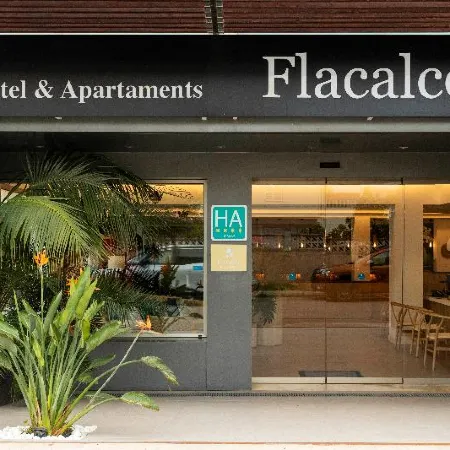 Petit Garden Hotel by Flacalco