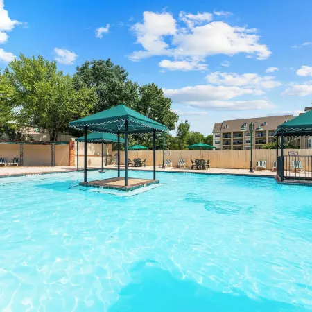 French Quarter Resort by CoolVacay