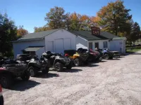 Quiet Bay Lakeside Escape - parking