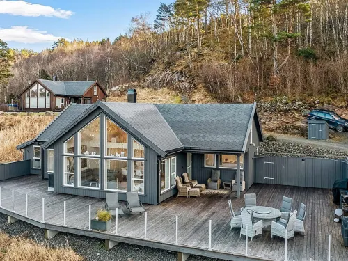 8 Person Holiday Home in Lyngdal - 3 ดาว