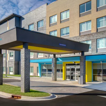 Tru by Hilton Wake Forest Raleigh North