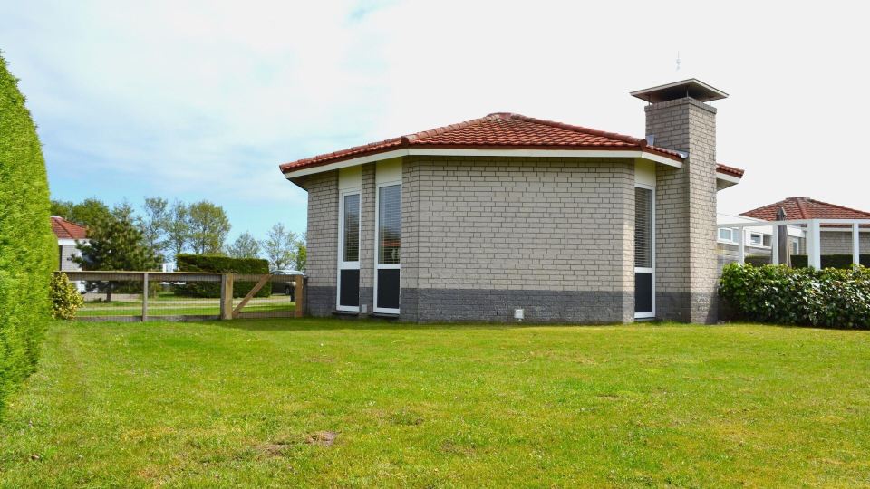 Nice House on the Golf Course with Sauna