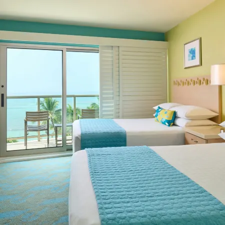Waikiki Circle Hotel by Castle