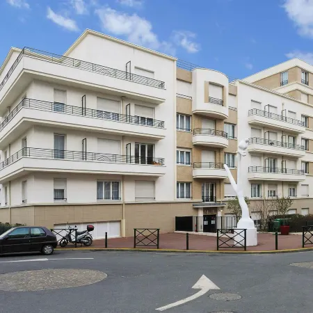Séjours & Affaires Paris-Nanterre