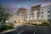 Hampton Inn Bryant - 2-Star