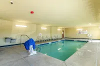 Cobblestone Hotel & Suites - Gering/Scottsbluff - Kolam Renang